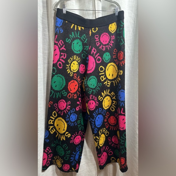 FARM Rio Multicolor Smiley Sweater Pants - Picture 4 of 7